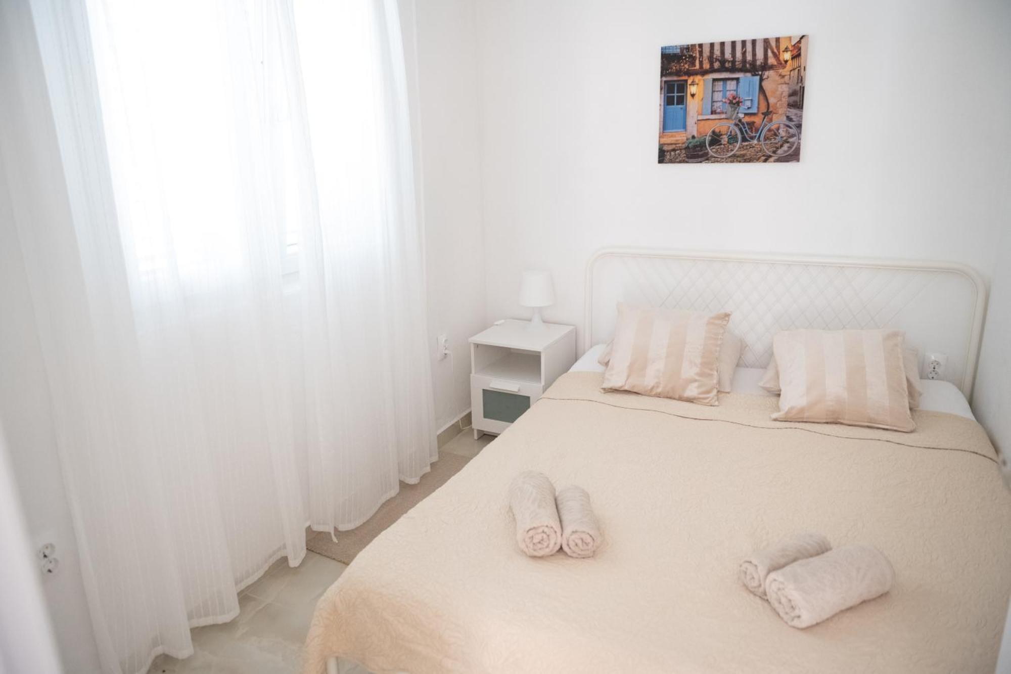 Apartments Solta Rogač Buitenkant foto